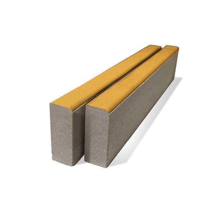 Тротуарный бордюр BRAER БР 100.20.8 желтый, 1000*80*200 мм